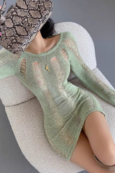 Mini-robe en maille dos nu ajourée
